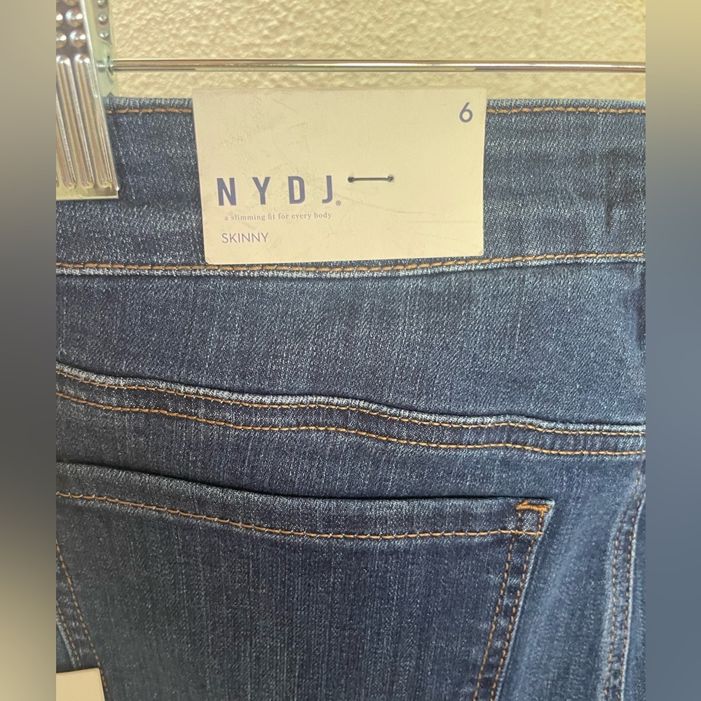 NYDJ Women's Skinny Jeans Medium Wash Dark Blue US 6 New - Picture 5 of 8